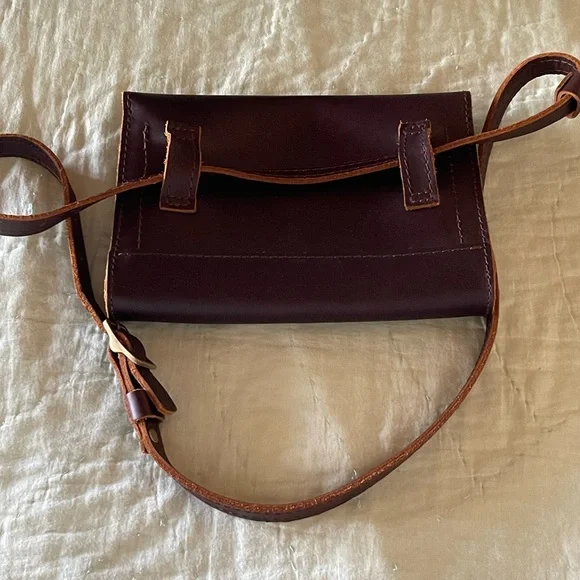 PORTLAND LEATHER GOODS Rich Brown Crossbody Belt Bag - Picture 2 of 3